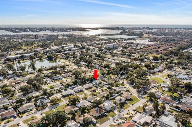 9854 51ST AVENUE N, St Petersburg, FL 33708