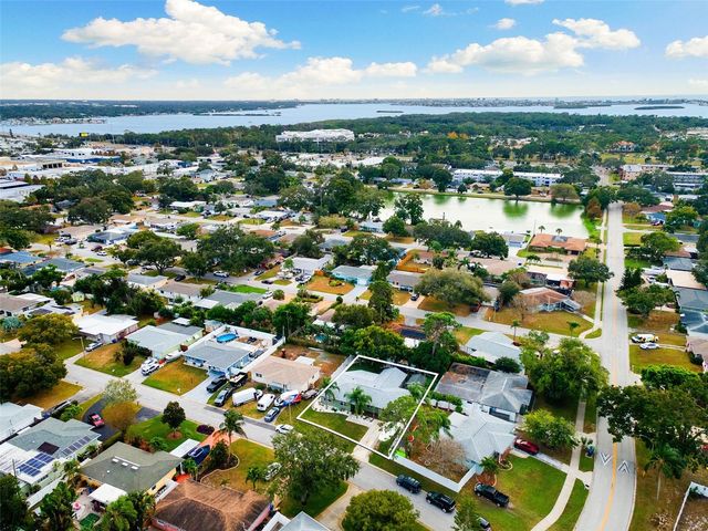 9854 51ST AVENUE N, St Petersburg, FL 33708