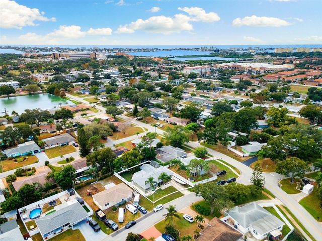 9854 51ST AVENUE N, St Petersburg, FL 33708