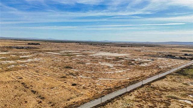 6161 H East, Roosevelt, CA 93535