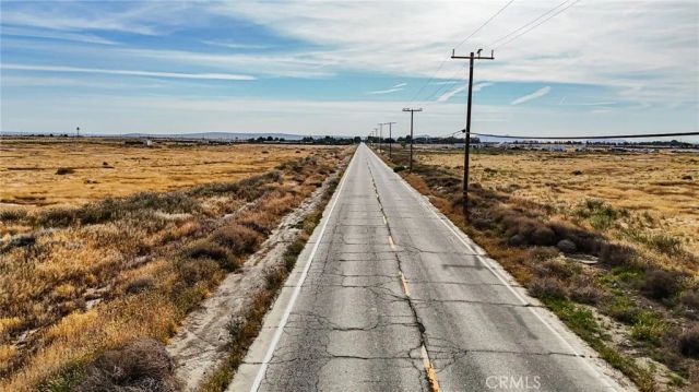 6161 H East, Roosevelt, CA 93535