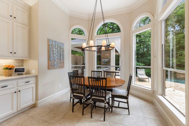 82 E Bracebridge Circle, The Woodlands, TX 77382