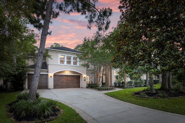 82 E Bracebridge Circle, The Woodlands, TX 77382