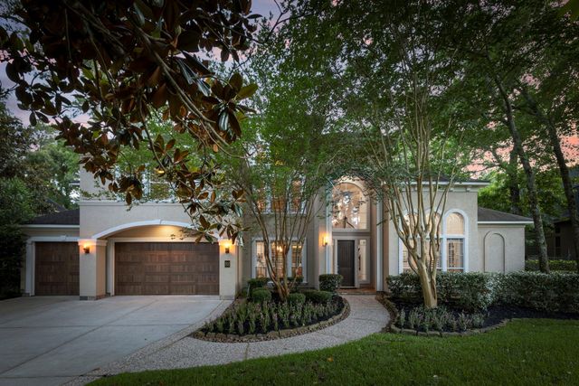82 E Bracebridge Circle, The Woodlands, TX 77382