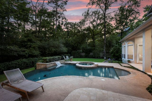 82 E Bracebridge Circle, The Woodlands, TX 77382