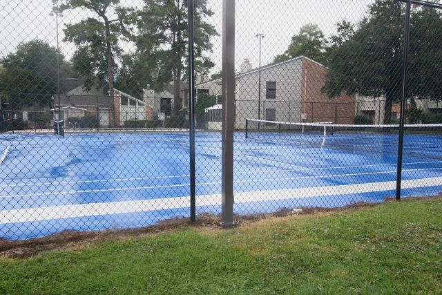 17401 Red Oak Drive 102, Houston, TX 77090