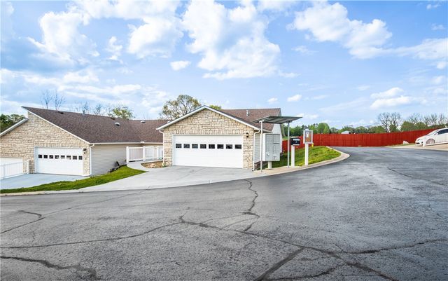 1615 N Spring Road 23, Harrison, AR 72601