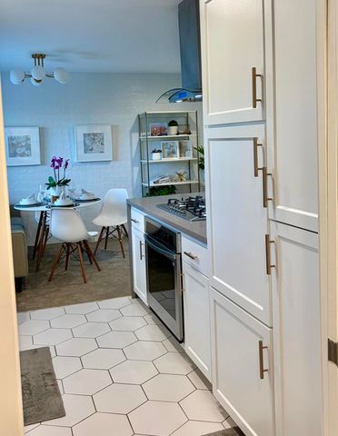 2301 S Skyview Drive 2, Palm Springs, CA 92264