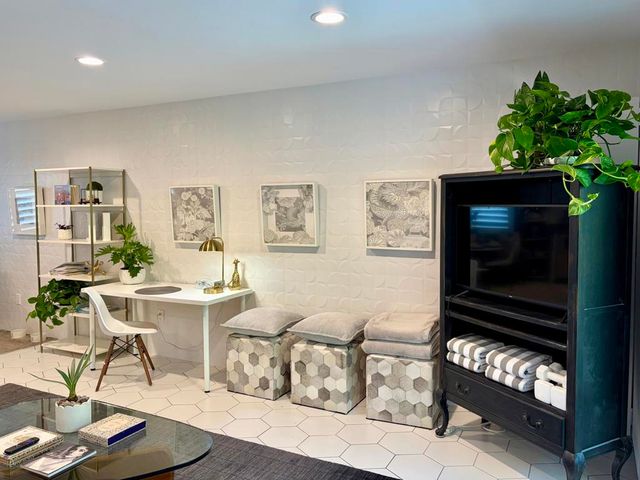 2301 S Skyview Drive 2, Palm Springs, CA 92264