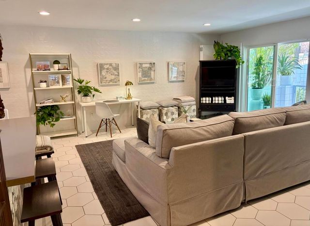 2301 S Skyview Drive 2, Palm Springs, CA 92264