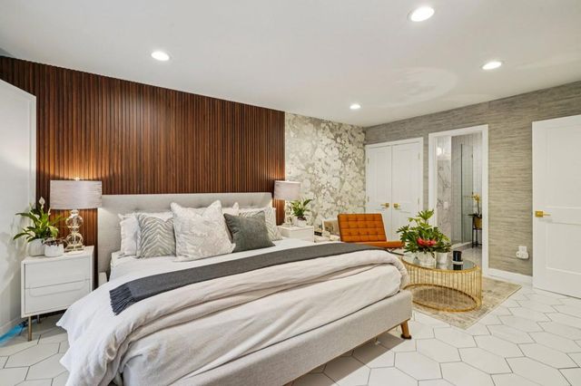 2301 S Skyview Drive 2, Palm Springs, CA 92264