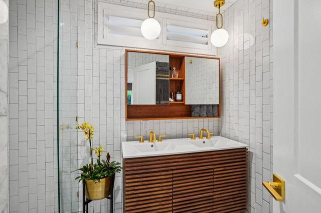 2301 S Skyview Drive 2, Palm Springs, CA 92264