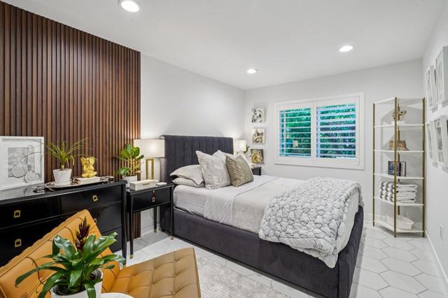 2301 S Skyview Drive 2, Palm Springs, CA 92264