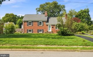 6106 CLEARBROOK DR, Springfield, VA 22150