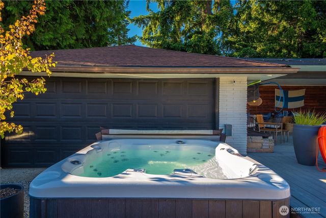 1636 S 260th Street, Des Moines, WA 98198