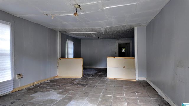 2208 MAYFIELD AVENUE SW, Birmingham, AL 35211