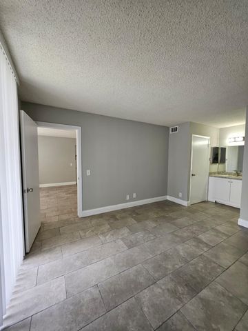 700 Executive Center Drive 23, West Palm Beach, FL 33401