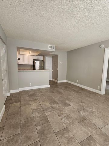 700 Executive Center Drive 23, West Palm Beach, FL 33401