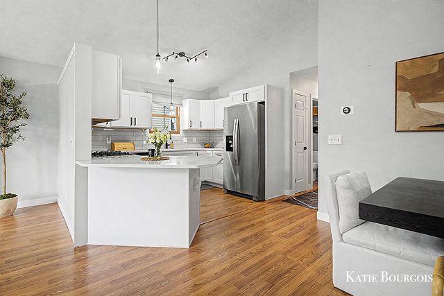 519 Macomb Avenue NW, Grand Rapids, MI 49534