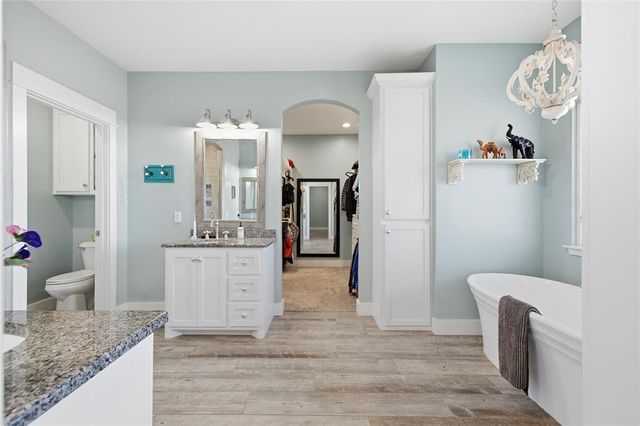 11515 W Little Lane, Mustang, OK 73064