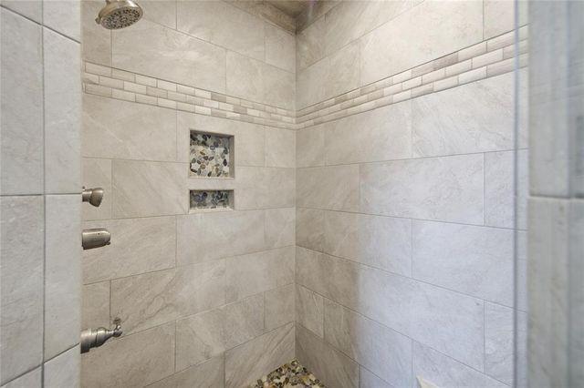 11515 W Little Lane, Mustang, OK 73064