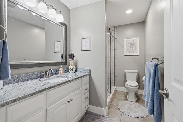 11515 W Little Lane, Mustang, OK 73064