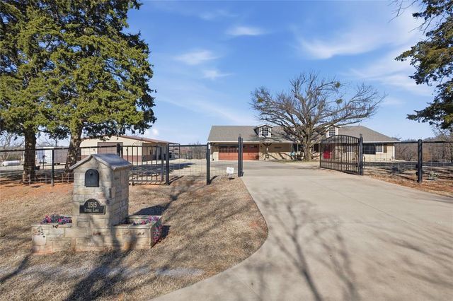 11515 W Little Lane, Mustang, OK 73064