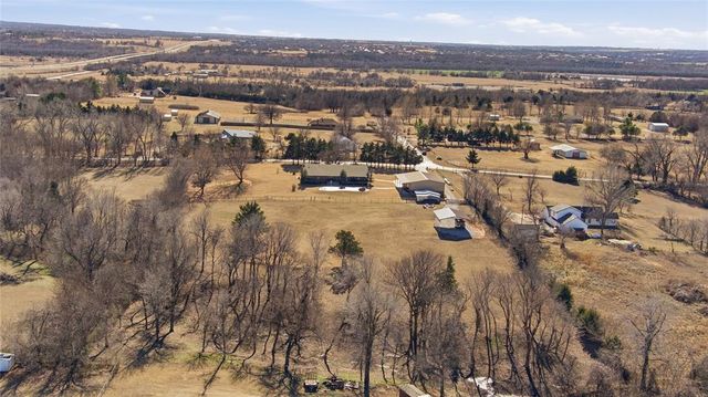 11515 W Little Lane, Mustang, OK 73064