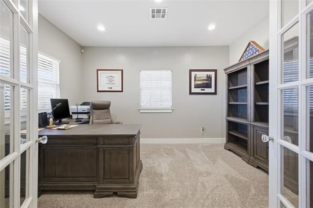 11515 W Little Lane, Mustang, OK 73064