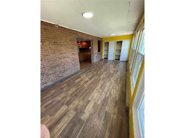 802 S 11th Ave, Brighton, CO 80601