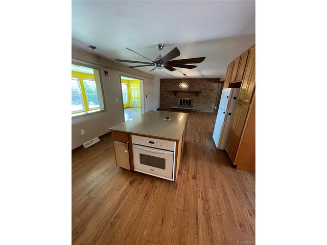 802 S 11th Ave, Brighton, CO 80601