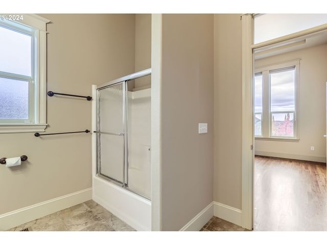 14815 Se DONLEY Ln, Happy Valley, OR 97086