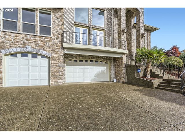 14815 Se DONLEY Ln, Happy Valley, OR 97086