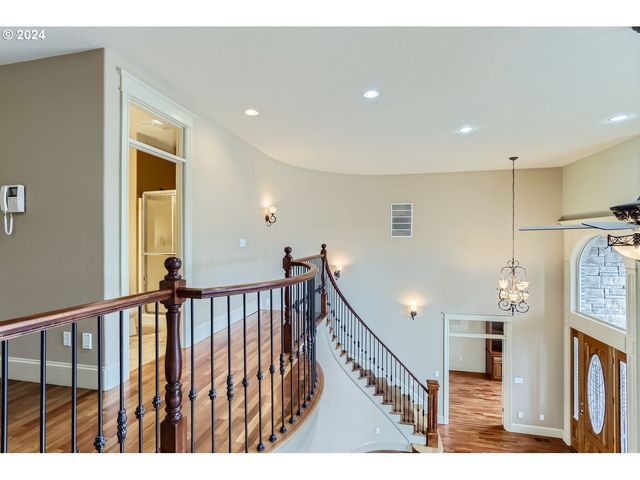 14815 Se DONLEY Ln, Happy Valley, OR 97086