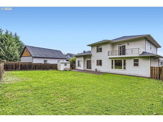 14815 Se DONLEY Ln, Happy Valley, OR 97086