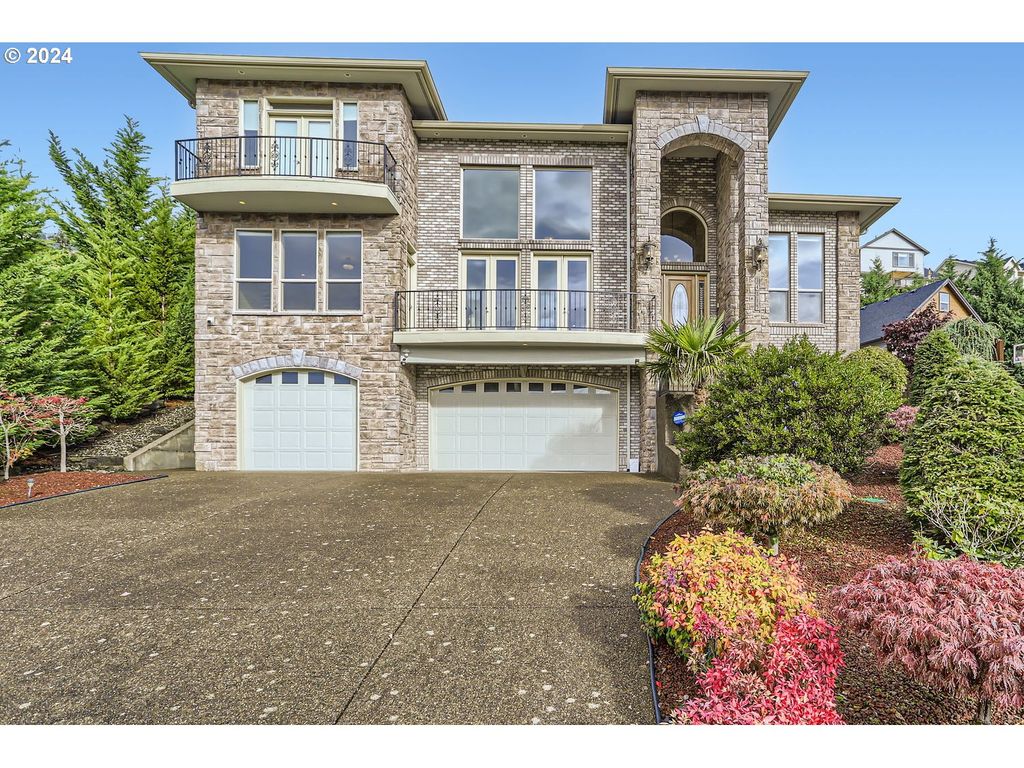 14815 Se DONLEY Ln, Happy Valley, OR 97086