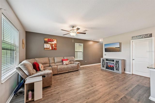 15461 BROAD BRUSH DRIVE, Sun City Center, FL 33573