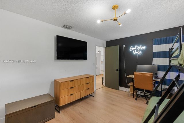 7560 NW 79th Avenue V2, Tamarac, FL 33321