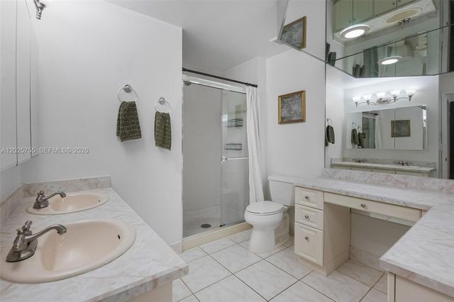 7560 NW 79th Avenue V2, Tamarac, FL 33321