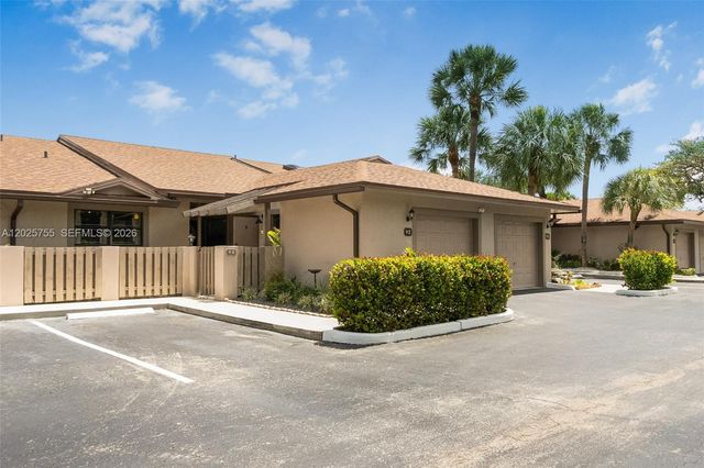 7560 NW 79th Avenue V2, Tamarac, FL 33321