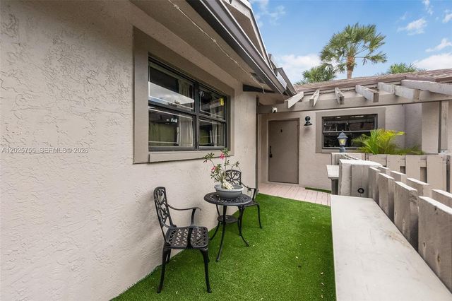 7560 NW 79th Avenue V2, Tamarac, FL 33321