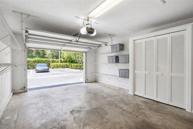 7560 NW 79th Avenue V2, Tamarac, FL 33321