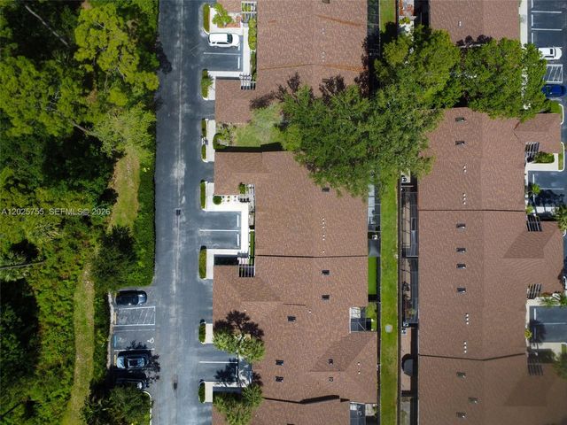 7560 NW 79th Avenue V2, Tamarac, FL 33321