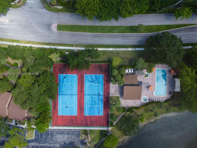 7560 NW 79th Avenue V2, Tamarac, FL 33321