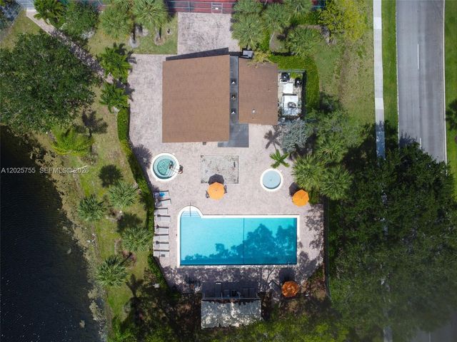 7560 NW 79th Avenue V2, Tamarac, FL 33321