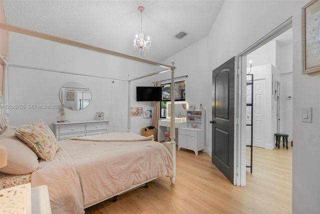 7560 NW 79th Avenue V2, Tamarac, FL 33321