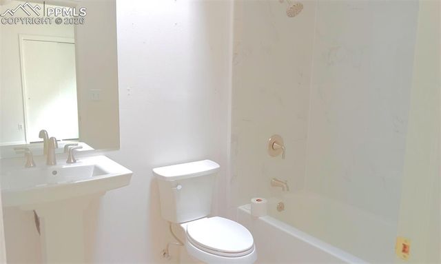 1048 Lutheran Way, Colorado Springs, CO 80915