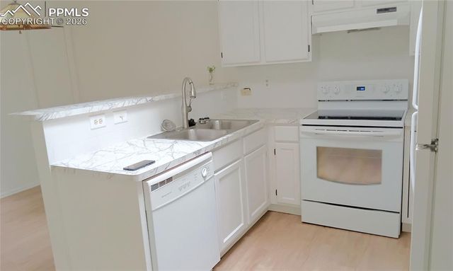 1048 Lutheran Way, Colorado Springs, CO 80915