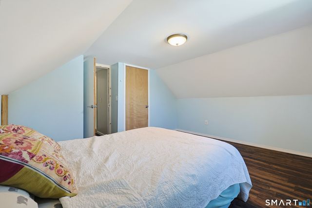 16 King Court, Enfield, CT 06082