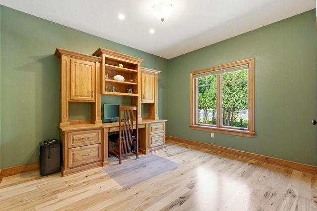 180 Monastery Hill DRIVE, Oconomowoc, WI 53066